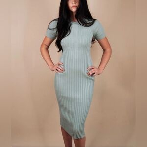 Elegant Mint Ribbed Midi Dress
